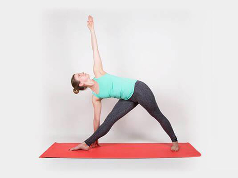 Tư thế yoga giúp giảm đau ở vùng đầu gối