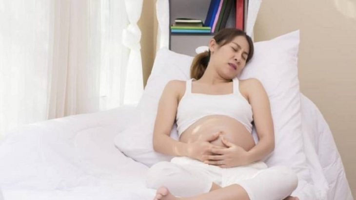 Triệu chứng đau dạ dày trong 3 tháng giữa của thai kỳ