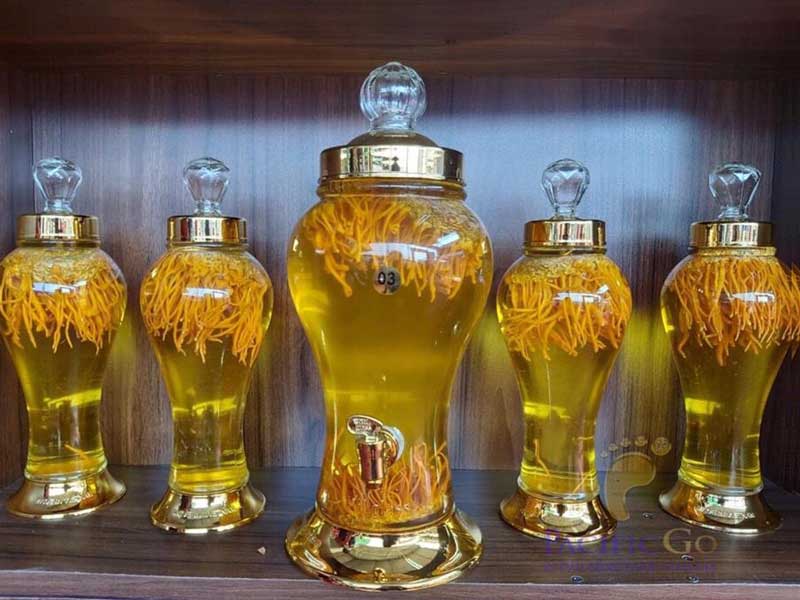 Rượu trùng thảo giúp sinh tinh, bổ ích can thận ở nam giới