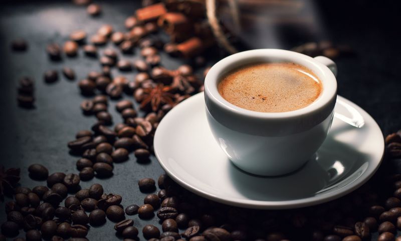 Những người bị bệnh nên hạn chế cafe và các đồ uống có chứa Caffeine