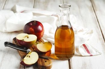 Giấm táo có chứa nhiều hoạt chất có khả năng tiêu viêm, kháng khuẩn nên có tác dụng điều trị bệnh tiêu rắt