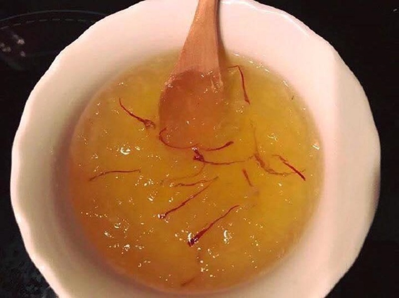 Tổ yến chưng nhụy hoa nghệ tây