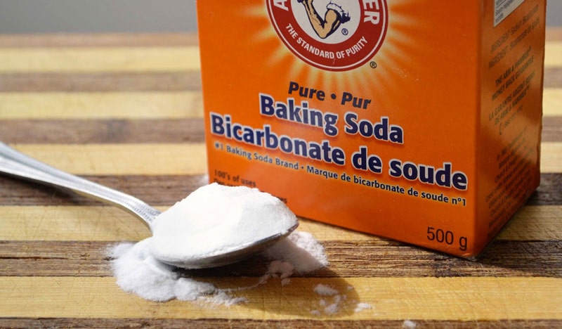 Cách trị thâm đầu gối bằng baking soda rất có hiệu quả